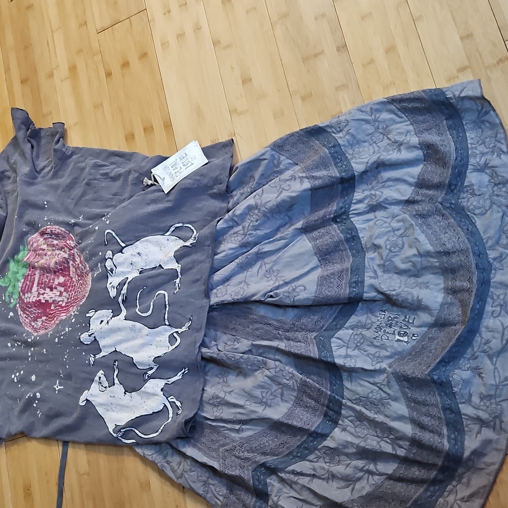Magnolia Pearl Love Supply Co  Heavy embroidery lace skirt